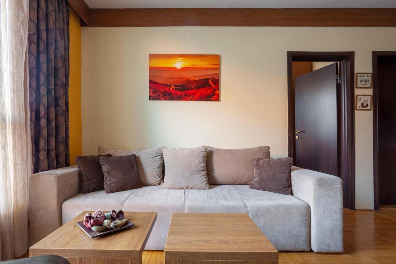 Appartamento Hostgost At Kraljevi Cardaci Kopaonik Esterno foto